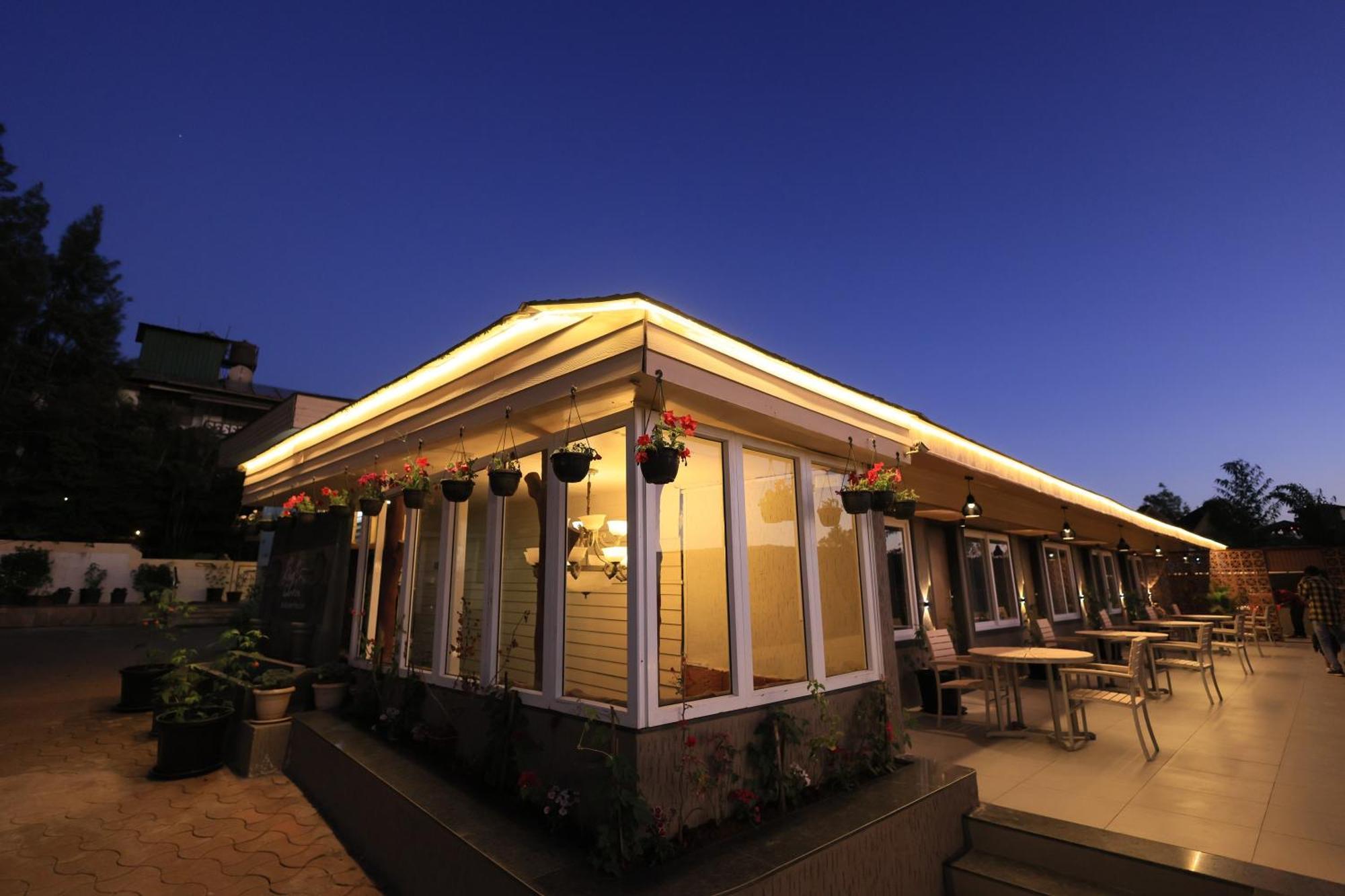 Hotel King Garden Mahābaleshwar Exterior foto